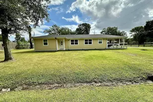 4031 Fairview Dr, Orange, TX 77630 - Photo 5