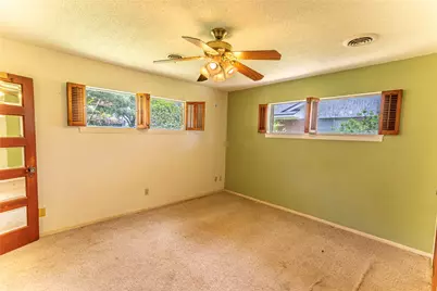 1092 South Holland Street, Bellville, TX 77418 - Photo 9