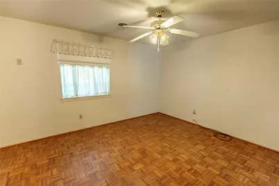 1092 South Holland Street, Bellville, TX 77418 - Photo 11