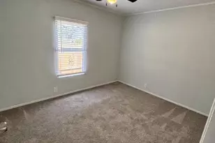 11930 Greenglen Dr, Houston, TX 77044 - Photo 9