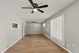 7306 Parker Rd, Houston, TX 77016 - Photo 3