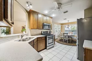 125 E Park Dr Dr, Montgomery, TX 77356 - Photo 3