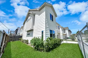 1903 Wipprecht St, Houston, TX 77020 - Photo 33
