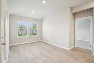 12011 Shining Lk Dr, Baytown, TX 77523 - Photo 21