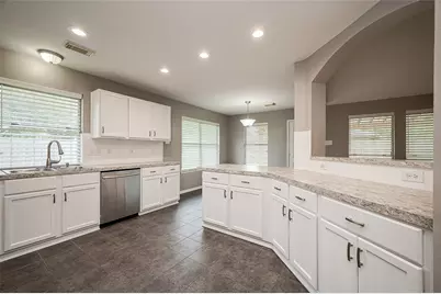 2802 Burgess Hill Court, Pearland, TX 77584 - Photo 5