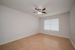 2802 Burgess Hill Ct, Pearland, TX 77584 - Photo 13