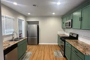 3571 Daphne St, Houston, TX 77021 - Photo 3