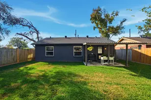 5402 Karcher St, Houston, TX 77009 - Photo 17