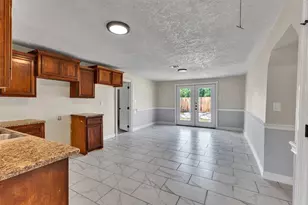 9707 Nedwald St, Houston, TX 77029 - Photo 3