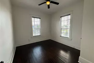 805 St Marys Blvd, Galveston, TX 77550 - Photo 5