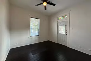 805 St Marys Blvd, Galveston, TX 77550 - Photo 3