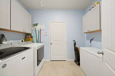 2725 Merlin Lane, Pearland, TX 77581 - Photo 17