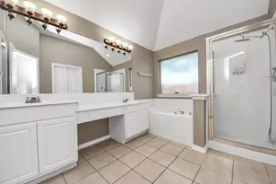 10118 Heron Meadows Dr, Houston, TX 77095 - Photo 17