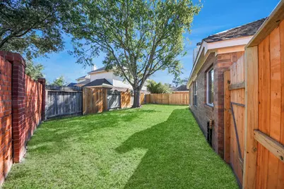10118 Heron Meadows Drive, Houston, TX 77095 - Photo 29