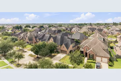 3923 Pebble Heights Lane, Sugar Land, TX 77479 - Photo 3