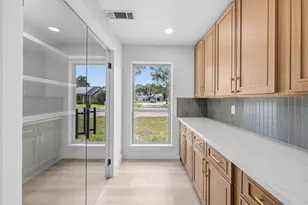 5927 Beaudry Dr, Houston, TX 77035 - Photo 23