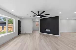 5927 Beaudry Dr, Houston, TX 77035 - Photo 13