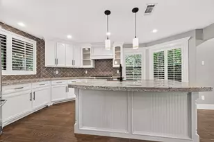 3 Hidden Deer Corner Ct, The Woodlands, TX 77381 - Photo 11