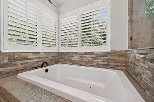 3 Hidden Deer Corner Ct, The Woodlands, TX 77381 - Photo 33