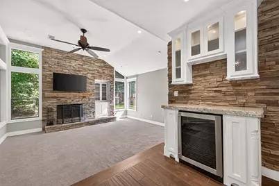 3 Hidden Deer Corner Court, The Woodlands, TX 77381 - Photo 19