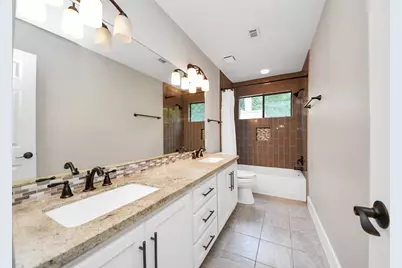 3 Hidden Deer Corner Court, The Woodlands, TX 77381 - Photo 37