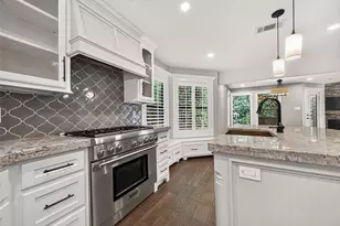 3 Hidden Deer Corner Ct, The Woodlands, TX 77381 - Photo 9