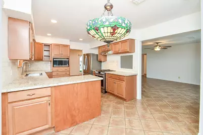 5127 Hummingbird Street, Houston, TX 77035 - Photo 11