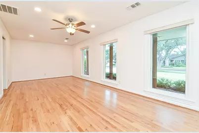 5127 Hummingbird Street, Houston, TX 77035 - Photo 5