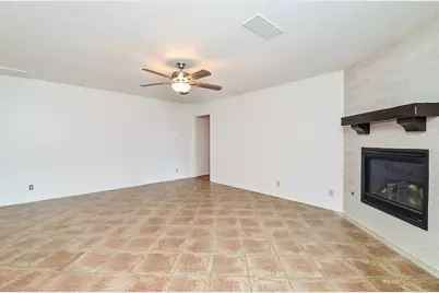 5127 Hummingbird Street, Houston, TX 77035 - Photo 9