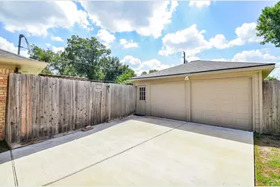 5127 Hummingbird Street, Houston, TX 77035 - Photo 25