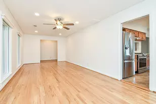 5127 Hummingbird St, Houston, TX 77035 - Photo 7