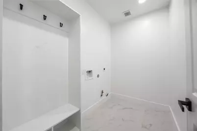 1121 Austin Street, Rosenberg, TX 77471 - Photo 11