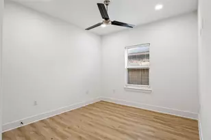 1121 Austin St, Rosenberg, TX 77471 - Photo 9