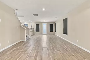 13050 Chestnut Stream Trail, Houston, TX 77070 - Photo 7