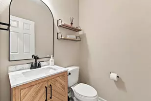 13050 Chestnut Stream Trail, Houston, TX 77070 - Photo 17
