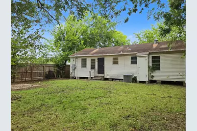4114 Clover Street, Houston, TX 77051 - Photo 13