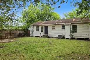 4114 Clover St, Houston, TX 77051 - Photo 13