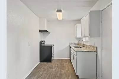 4114 Clover Street, Houston, TX 77051 - Photo 5
