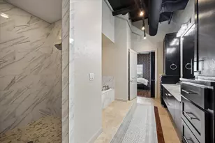 1111 Studewood St, Houston, TX 77008 - Photo 5