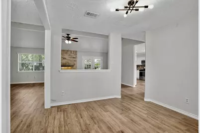 141 W Woodstock Circle Drive, The Woodlands, TX 77381 - Photo 21