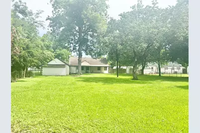 212 South Street, Baytown, TX 77520 - Photo 33
