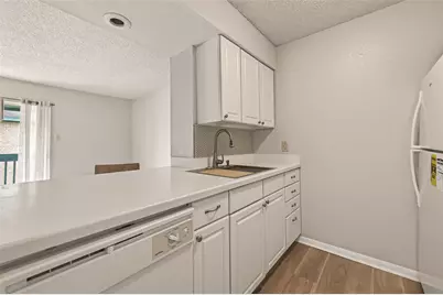 1516 Bay Area Boulevard #H10, Houston, TX 77058 - Photo 7