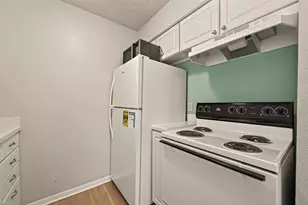 1516 Bay Area Blvd, Houston, TX 77058 - Photo 9