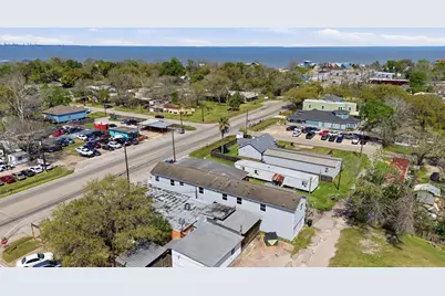 313 Grand Avenue, Bacliff, TX 77518 - Photo 47
