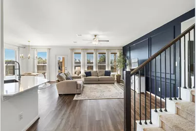 15318 Spring Lake Avenue, Mont Belvieu, TX 77523 - Photo 9