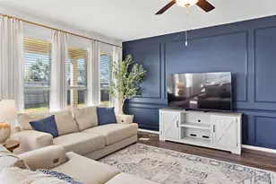 15318 Spring Lake Ave, Mont Belvieu, TX 77523 - Photo 13