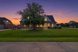 14002 St Thomas St, Mont Belvieu, TX 77523 - Photo 45