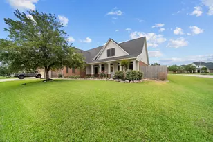 14002 St Thomas St, Mont Belvieu, TX 77523 - Photo 3