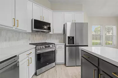 7822 Mary Katheryns Crossing, Conroe, TX 77304 - Photo 13