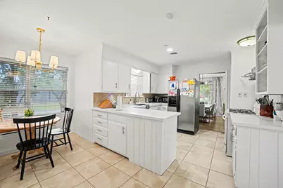 6267 Chevy Chase Drive, Houston, TX 77057 - Photo 11